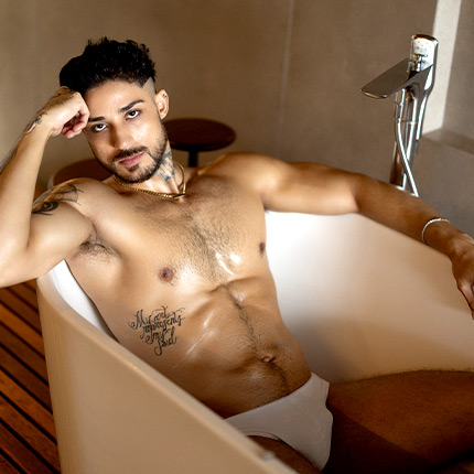 This is an advertisement creative for Voyr